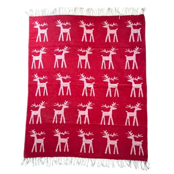 Roca Home Fringed Throw Blanket 50x67 Red White Reindeer Woven Soft Cozy Holiday - Picture 5 of 7